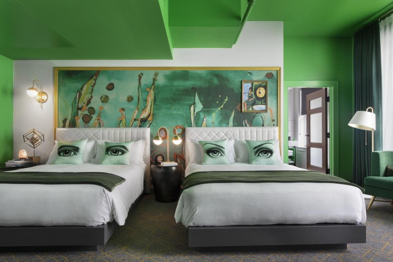 Angad Arts Hotel St Louis, Tapestry Collection By Hilton Saint Louis Dış mekan fotoğraf A guest room at the hotel